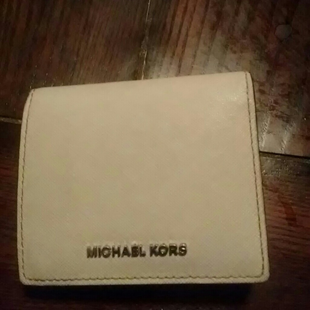Michael kors wallet